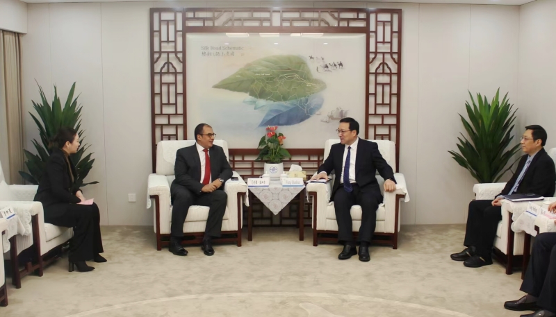 省贸促会领导会见AIM全球基金会、阿联酋国际投资峰会总干事瓦利德·法加尔一行