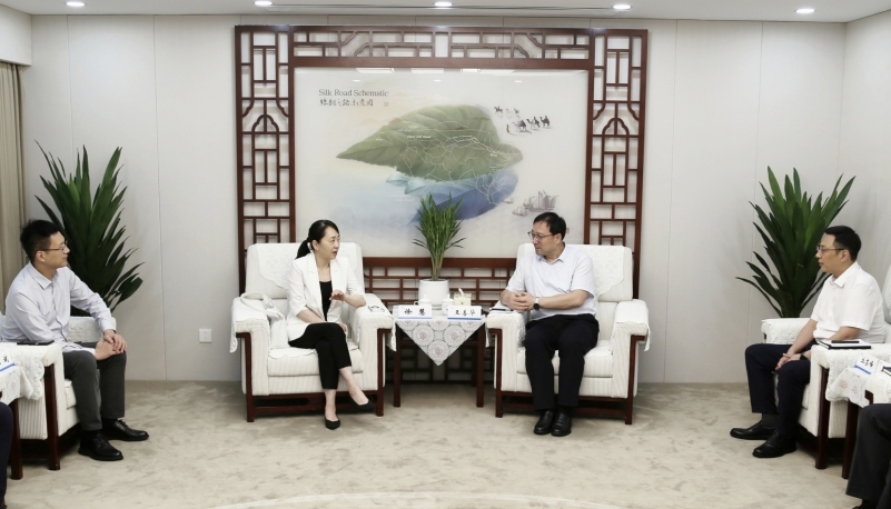 省贸促会领导会见东亚银行(中国)有限公司中区区长徐慧